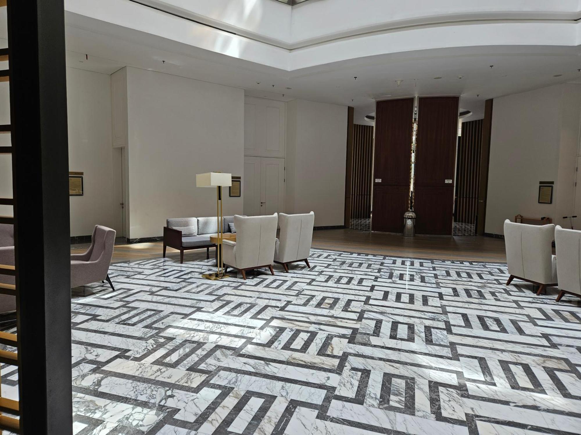 3Br Flat In Taman Anggrek Residence Джакарта Екстериор снимка