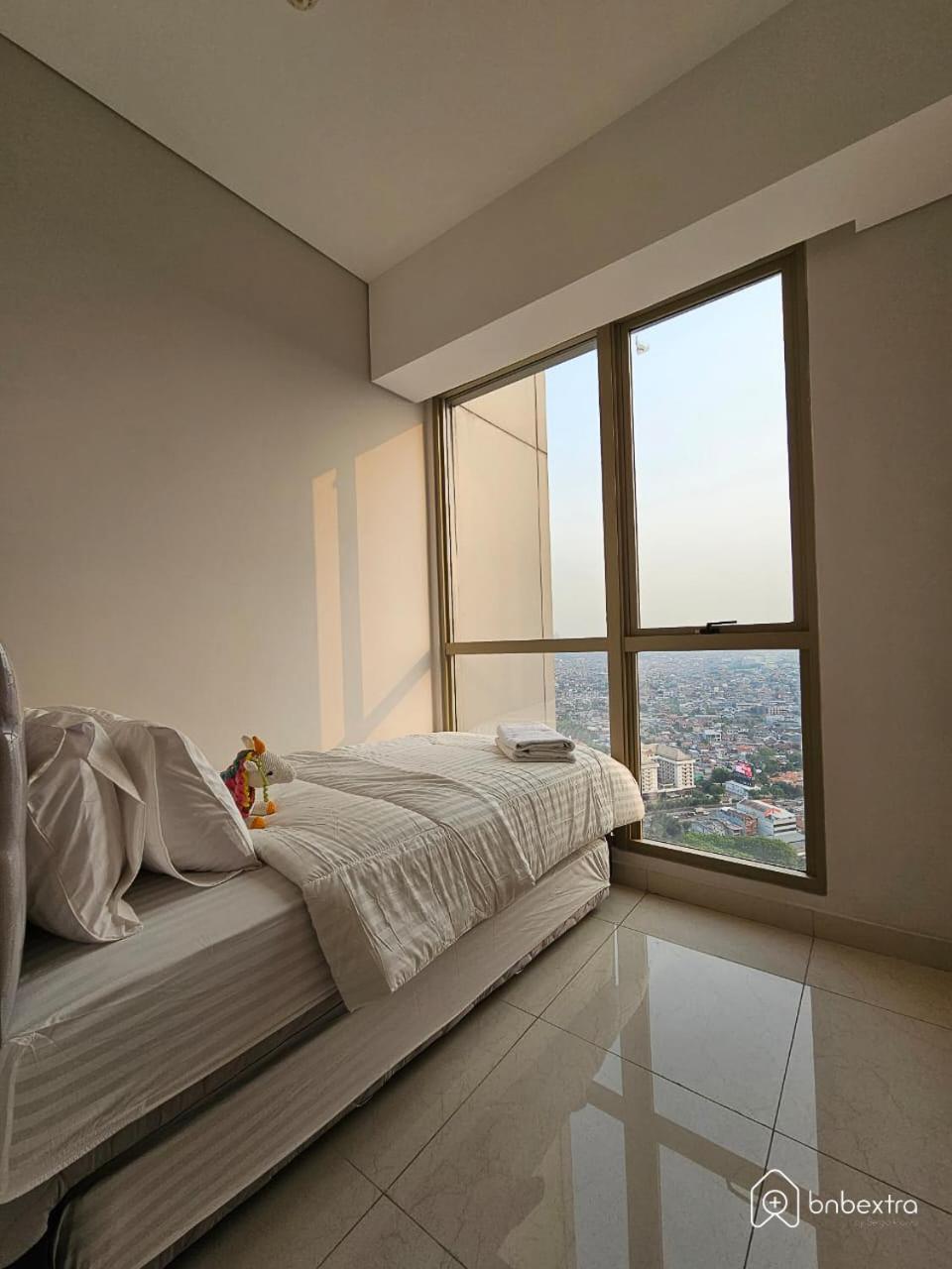3Br Flat In Taman Anggrek Residence Джакарта Екстериор снимка